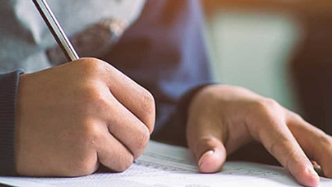 जेईई, नीट वेळापत्रकानुसारच; केंद्र सरकारची तयारी, प्रवेशपत्रही जारी