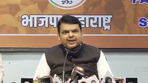 "अर्णब गोस्वामी यांनी मुख्यमंत्री ठाकरे आणि आदित्य ठाकरे यांच्याबद्दल जे वक्तव्य केलं ते चुकीचंच"