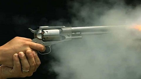 गोळीबारप्रकरणी ...या नेत्याच्या भावाला अटक; जिल्ह्यात खळबळ