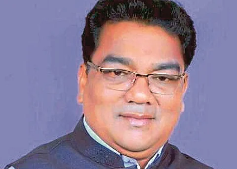 dr deorao holi commented on liquor banned in gadchiroli
