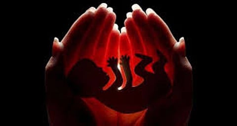 illegal abortion Shri Ram Hospital in Nira Purandar case filed against doctor pune crime police