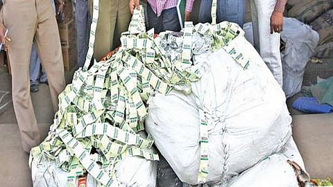 लॉकडाऊनमध्येही गुटख्याची तस्करी जोरात; ठाण्यात पुन्हा एकदा लाखोंचा मुद्देमाल जप्त....