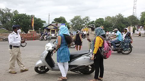 जिल्हाधिकाऱ्यांनी 'या' निर्णयाचा तातडीने फेरविचार करावा; सातारकरांची आग्रही मागणी