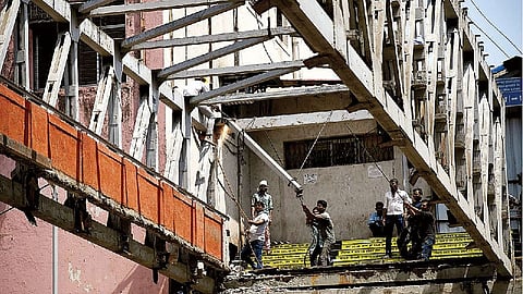 हिमालयाचा पुलाचा पालिकेनं घेतला धसका, सहा पुलांची दुरुस्ती 5 कोटीने वाढली