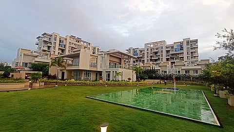 Hirashree Lake City Society has decided to take responsibility treatment at home on corona affected