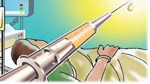 Indefinite bear movement Electricity co Electricity contract workers in the statentract workers in the state In front of the Collectorate of the State