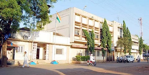 Corporators Offline In Online Meeting, Confusion About Public Curfew In Jaysingpur Kolhapur Marathi News