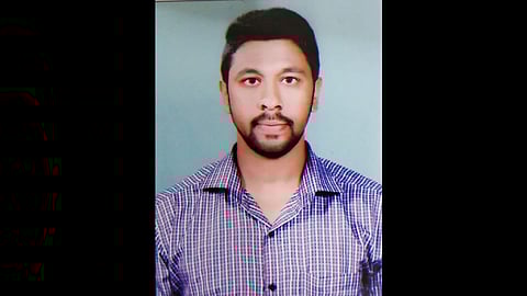 library owner suyog jadhav is worried due to not paying pending rent in pune