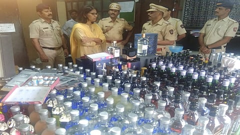 मुंबईत 35 लाखांचा बनावट मद्यसाठा जप्त