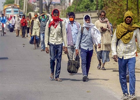 Workers flee again for fear of lockdown Nagpur news