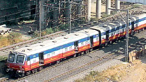 लोणावळा-दौंड लोकल प्रवास होणार सुखकर