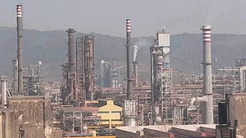 प्रदुषणाविरोधातील लढाईसाठी चक्क घर, जमीनही गहाण ठेवली; आणि अखेर 'त्यांना' न्याय मिळाला