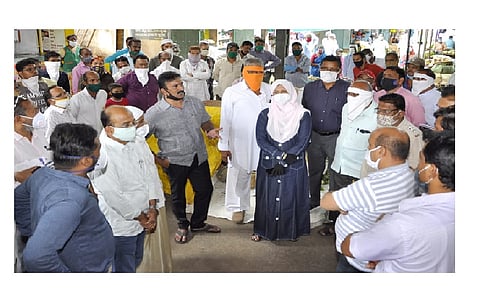 Don't bring time to close vegetable market?