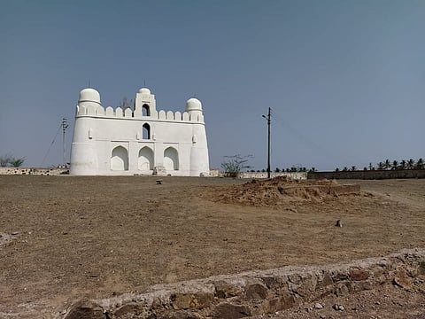 This year the 400 year old tradition of Eidgah Maidan on mangalwedha is broken