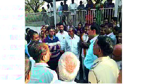 married woman suicide 1.png