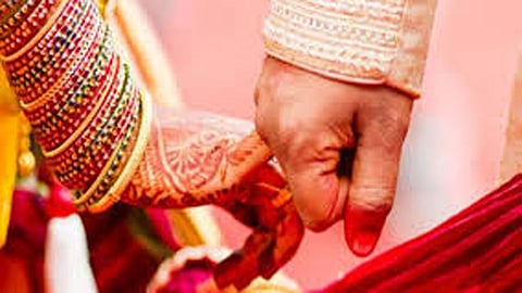 आंतरजातीय विवाहासाठी प्रोत्साहनाचा उतारा