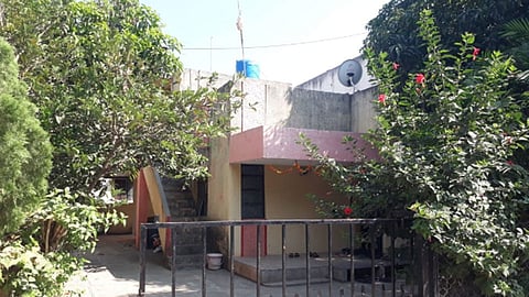 सायखेङा येथे घरफोङी; दोन मोटरसायकलसह दोन टीव्ही घेवून चोरटे फरार