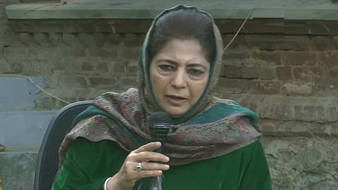 mehbooba-mufti target pm modi over kashmir-article-370 issue in bihar election