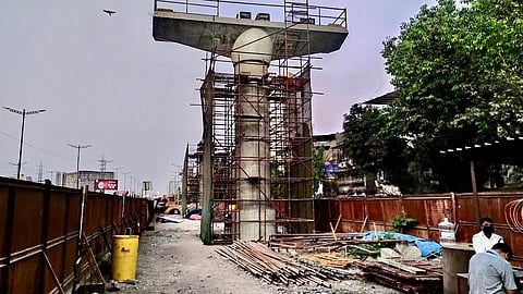 मेट्रो चारच्या मार्गिकेवर सुरू असलेले काम