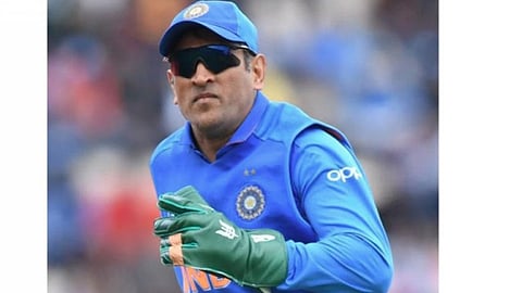 MS Dhoni Batting at No 7