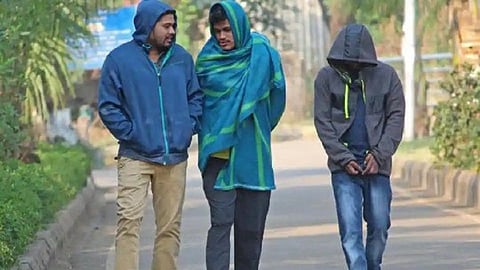 मुंबई, ठाणे, नवी मुंबई गारठली ! मुंबईचा पारा 13 अंश सेल्सिअसवर, तापमानात आणखीन घट होण्याची शक्यता