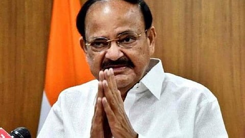 "व्यंकय्या नायडूंनी माफी मागावी, अन्यथा मुंबईत पाऊल ठेऊ देणार नाही"; शिवसेनेतील 'कुणी' दिलाय हा निर्वाणीचा इशारा...