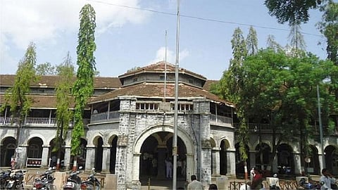 nashik court.jpg