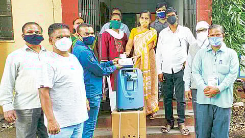 शिक्षकाच्या दुर्दैवी निधनानंतर साता-यातील प्राथमिक शिक्षकांकडून संवेदनशीलतेचे दर्शन