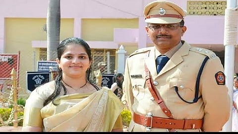 Kolhapur Superintendent of Police Dr Abhinav Deshmukh story by sudhakar kashid