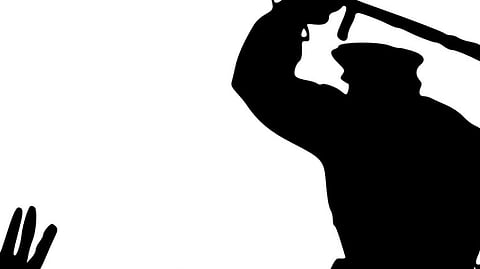 Jalgaon Crime News : तरुणीला छेडणाऱ्या एकाला मिळाला पोलिसांकडून प्रसाद; डायल 112 चा विधायक उपयोग