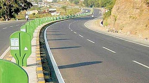 mumbai nashik highway accident mns demand to build flyover road safety