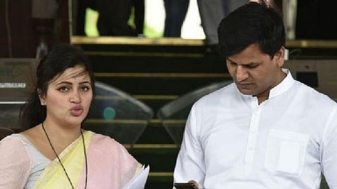 rana couple was released at night in amravati