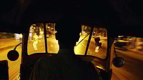 rickshaw driver giving information to tourist as guide nashik news