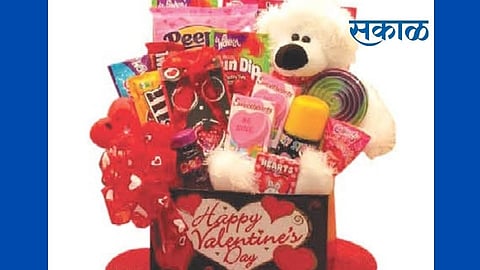 Youthful planning for the Valentine celebration Valentine day marathi news
