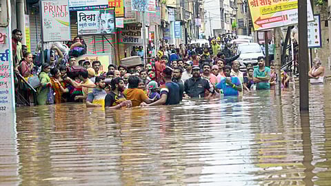 बचाव कार्यासाठी एनडीआरएफ व एसडीआरएफची जादा कुमक