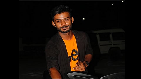 web designer commits suicide by video calling girlfriend at indore