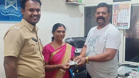 पाेलिस दादांच्या धावपळीने मिळाला लाख माेलाचा आनंद; विद्या निंबाळकरांना आनंदाश्रु