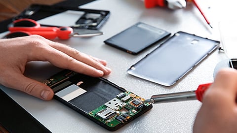 one person start a mobile repair shop on hand bicycle in sangli before 8 years