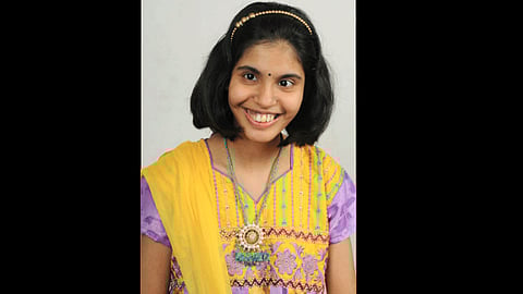 handicapped shruti sucees in 12 th exam