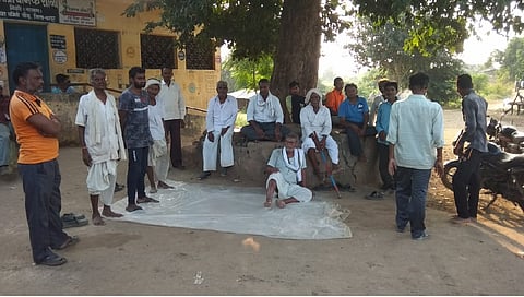 flood affected people still waiting for help in singori kodamendhi of nagpur