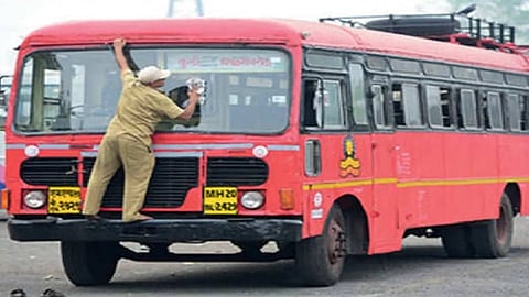 ST Bus Employee