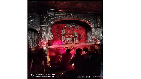 suns rays touched the feet of the goddess saptshrungi nashik marathi news.png