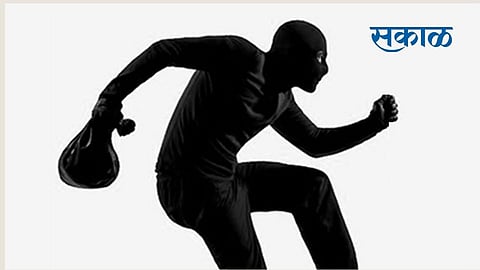 लग्नाची वरात आणि १६ लाख चोरट्यांच्या खिशात !