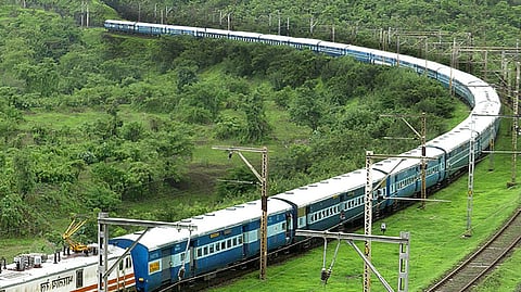 नांदेड- पंढरपूर, तिरुपती- लातूर रेल्वेचा प्रस्ताव दक्षिण मध्य रेल्वेकडे