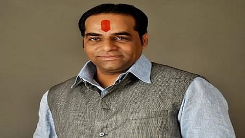 sunil darekar and prajyot todkar criticism for Mayor Vaibhav Khedekar