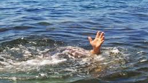 नांदेड : पोहण्यास गेलेल्या दोन बालकांचा पाण्यात बुडून मृत्यू