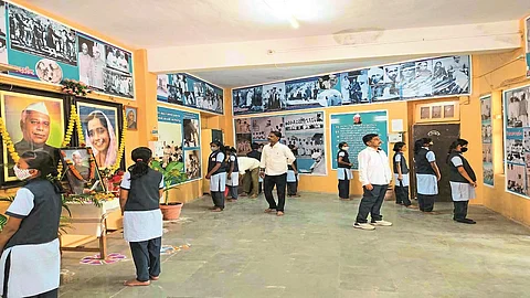 Yashwantraoji's museum set up by teachers in Devrashtra