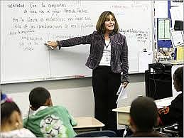 लिहा, आठवणींच्या कप्प्यातील शिक्षकाबद्दल!