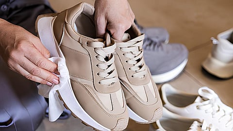 how to clean shoes at home
