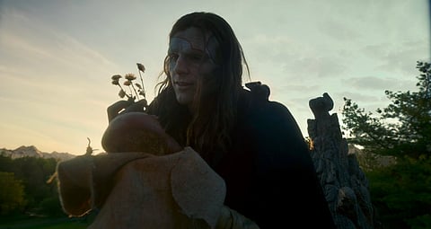 Jacob Elordi in Frankenstein